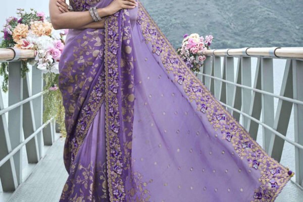 The Complete Encyclopedia Of Indian Sarees